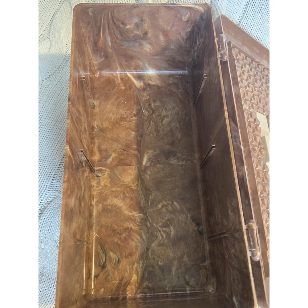 Brown Plastic Sewing Caddy w\ Handle, Magnetic Needle Holder & Organizer Vintage